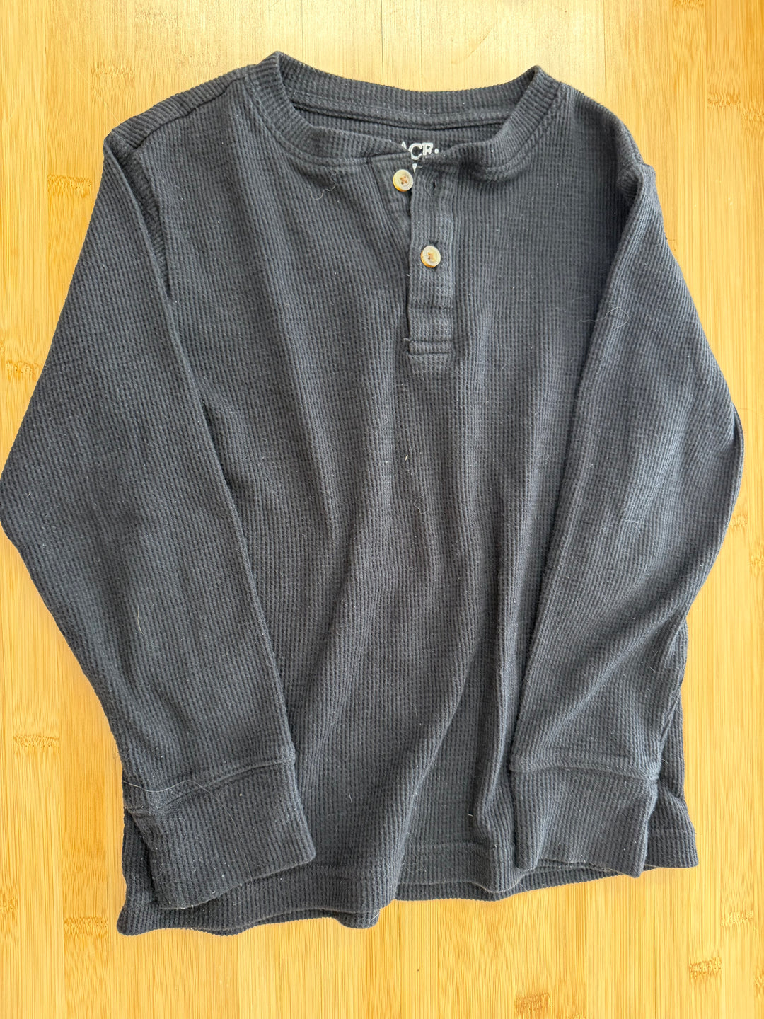 The Children's Place Waffle Shirt – 5/6 | Black Long Sleeve