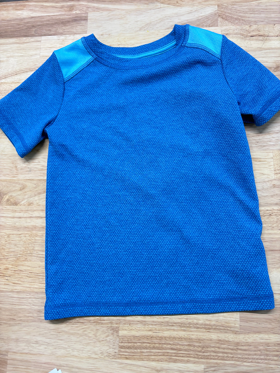 Joe Fresh Activewear Top (Size 5)