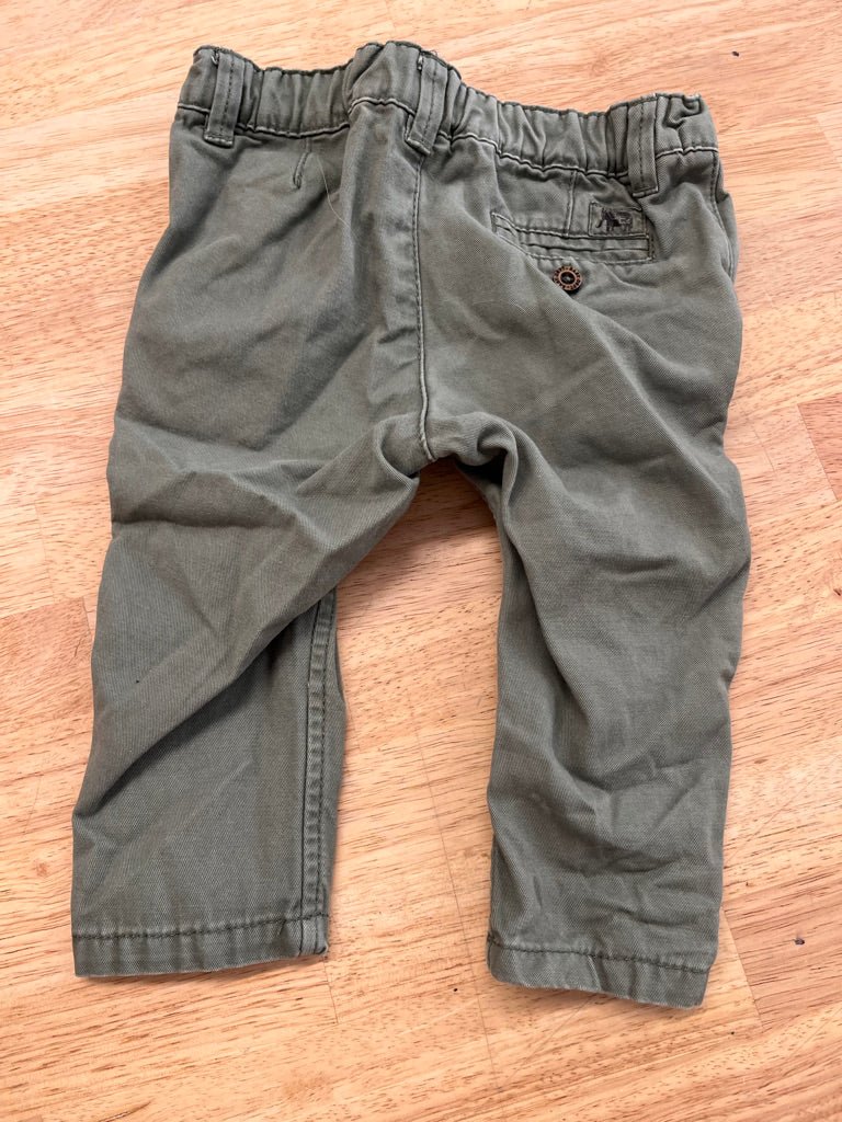 H&M 4–6M Green Chino Pants - Nest and Sprout - Consignment