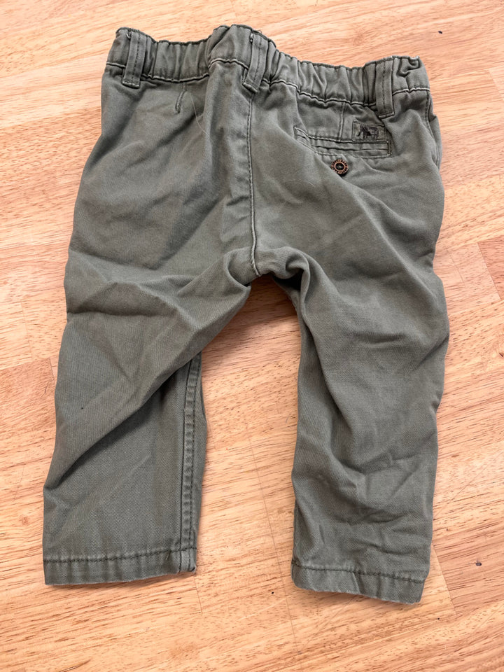 H&M 4–6M Green Chino Pants