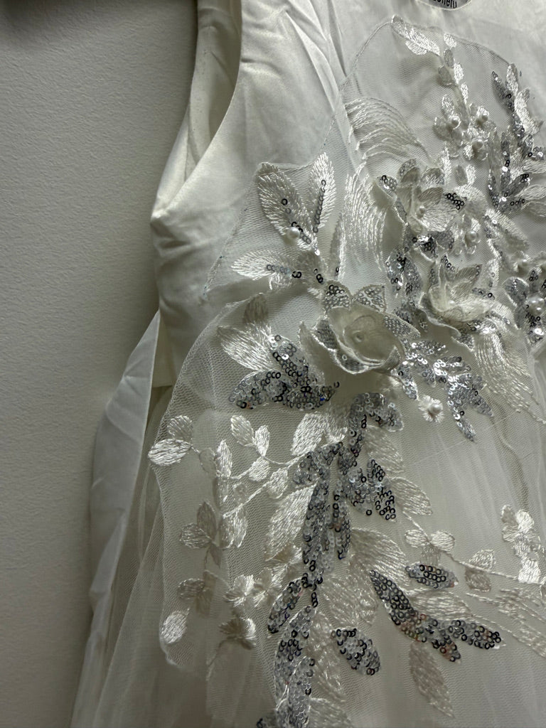 Lenefu Dress – Size 140 | White Sequin & Tulle