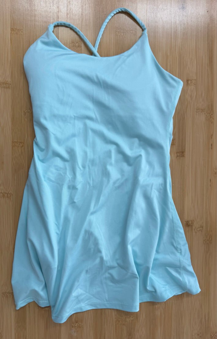 Athletic dress – Medium (10/12) | Light Blue | Built-In Bra - Nest and Sprout-Consignment