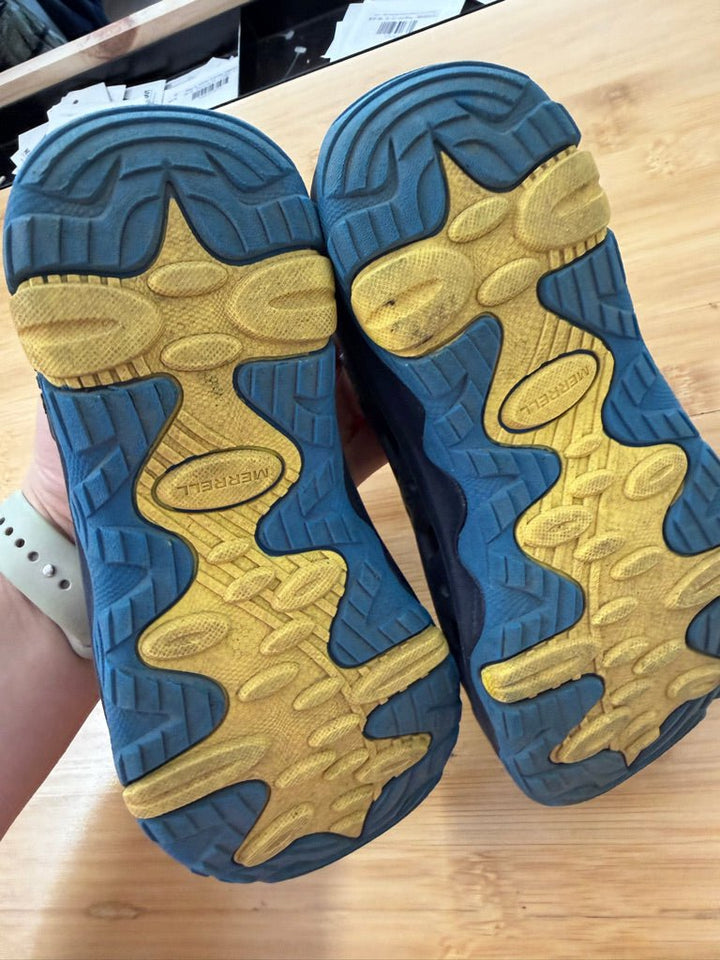 Merrell Water Shoe – 12 | Navy Closed-Toe Outdoor Sandal - Nest and Sprout-Consignment