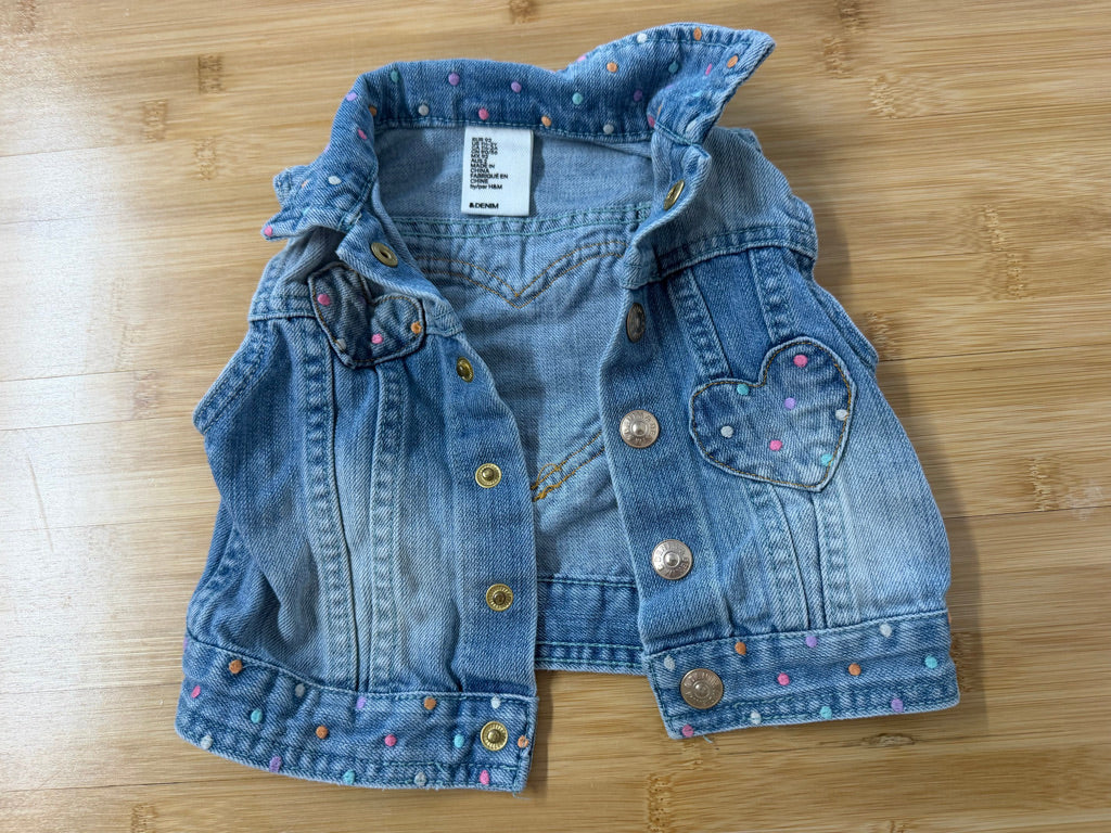 H&M Embroidered Denim Vest – 2 | Light Wash Snap-Up Heart Cutouts