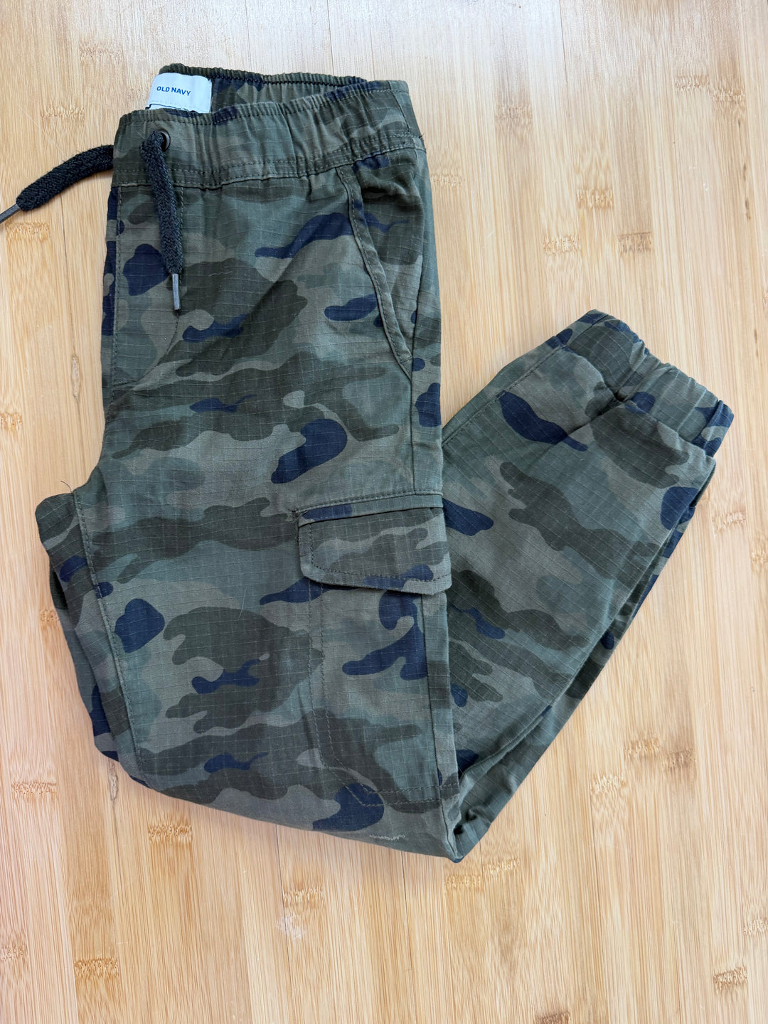 Old Navy Camo Jogger Pants – 6/7