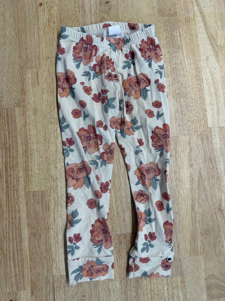 Little & Lively Leggings – 3T | Floral on Cream - Nest and Sprout - Consignment