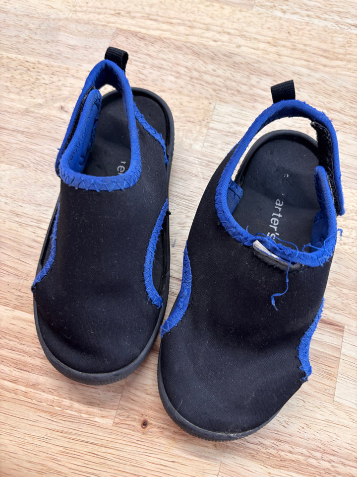 Carters Size 7/8 Water Shoes – Play Condition