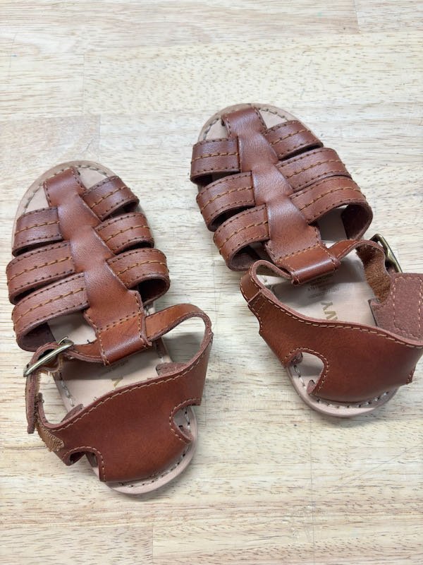 Old Navy Strappy Sandals | Size 7 - Nest and Sprout - Consignment