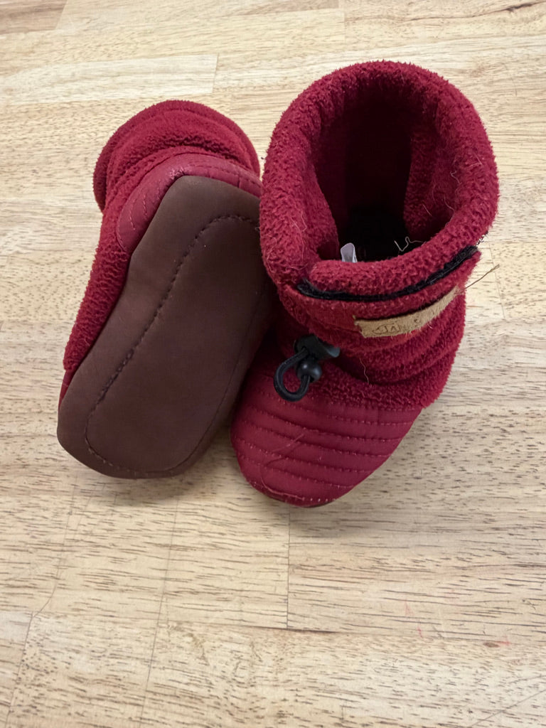 Jan & Jul Burgundy Fleece Booties – 12–18M