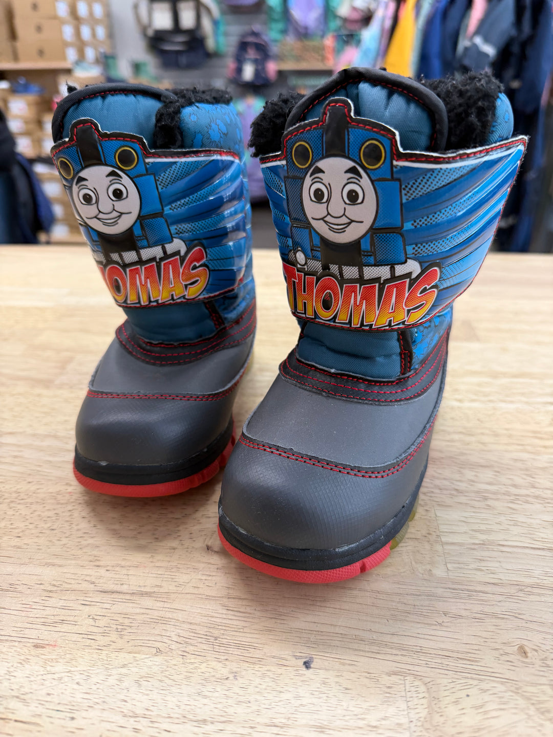 Thomas the Tank Engine Snow Boots – 8 (EU 24) | Black & White Canada Velcro
