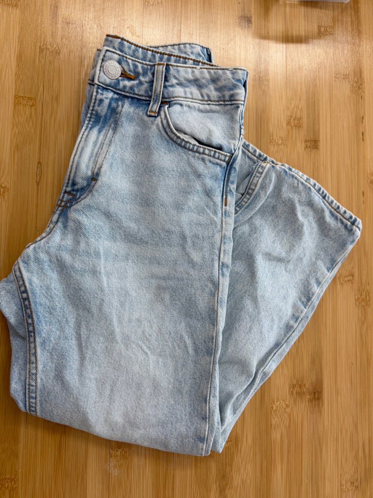 H&M Loose Fit Denim – 8 | Light Wash - Nest and Sprout-Consignment