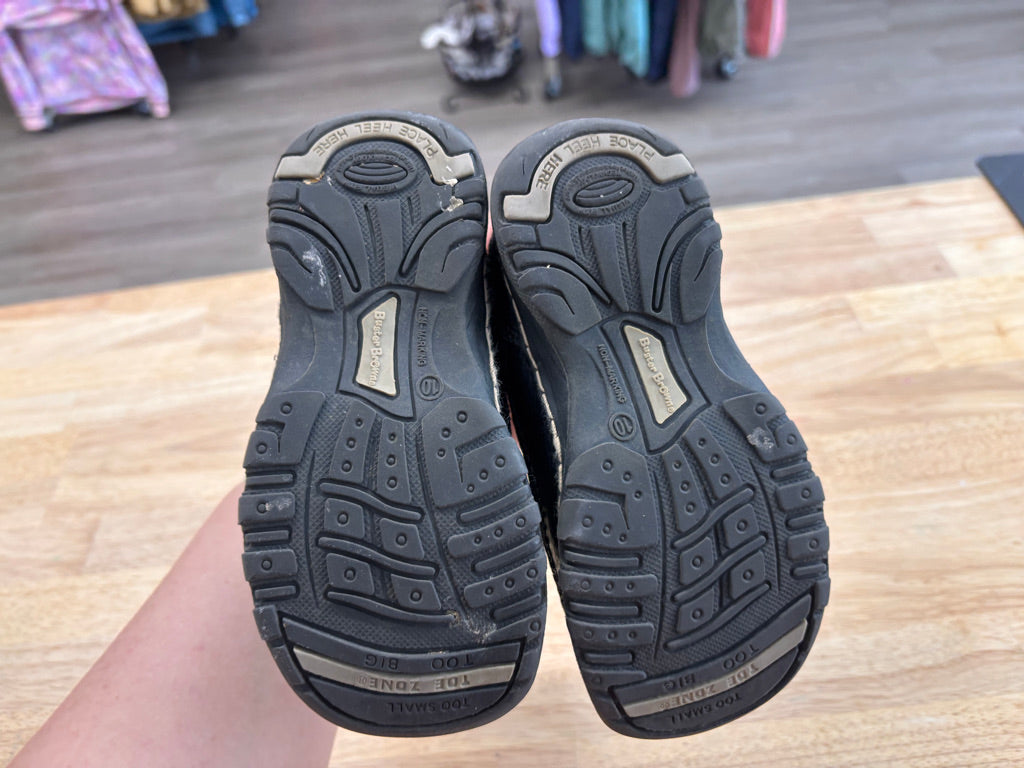 Buster Brown Size 10 Formal Shoes (Fair)