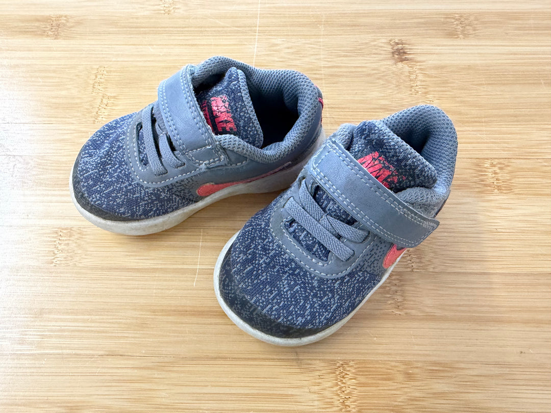 Nike 5C Velcro Runner – Pink Highlights