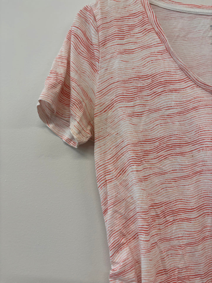 Old Navy Medium Maternity T-Shirt