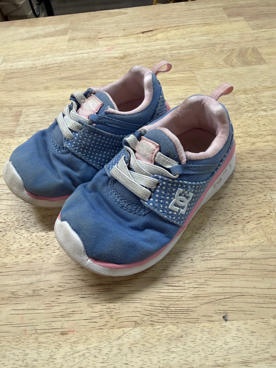DC Sneakers – 5