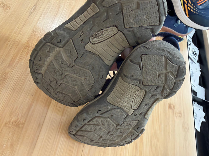 Keen Closed-Toe Sandals – 11 (EU 29) | Washable | Play