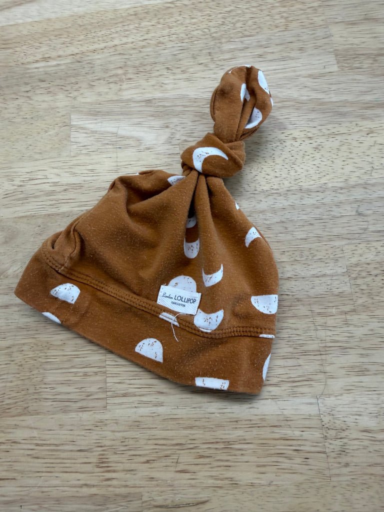 Loulou Lollipop Knotted Hat – 6–12M | Copper Moon (Fair)