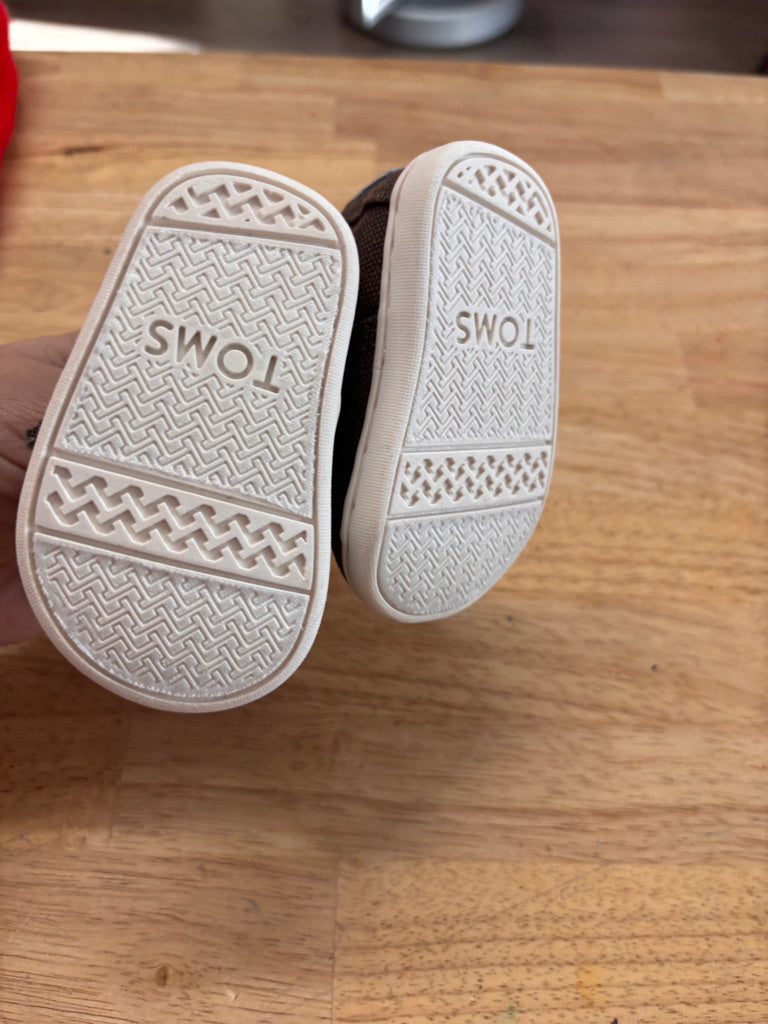 Toms Canvas Shoes – Size 2Y Army Green