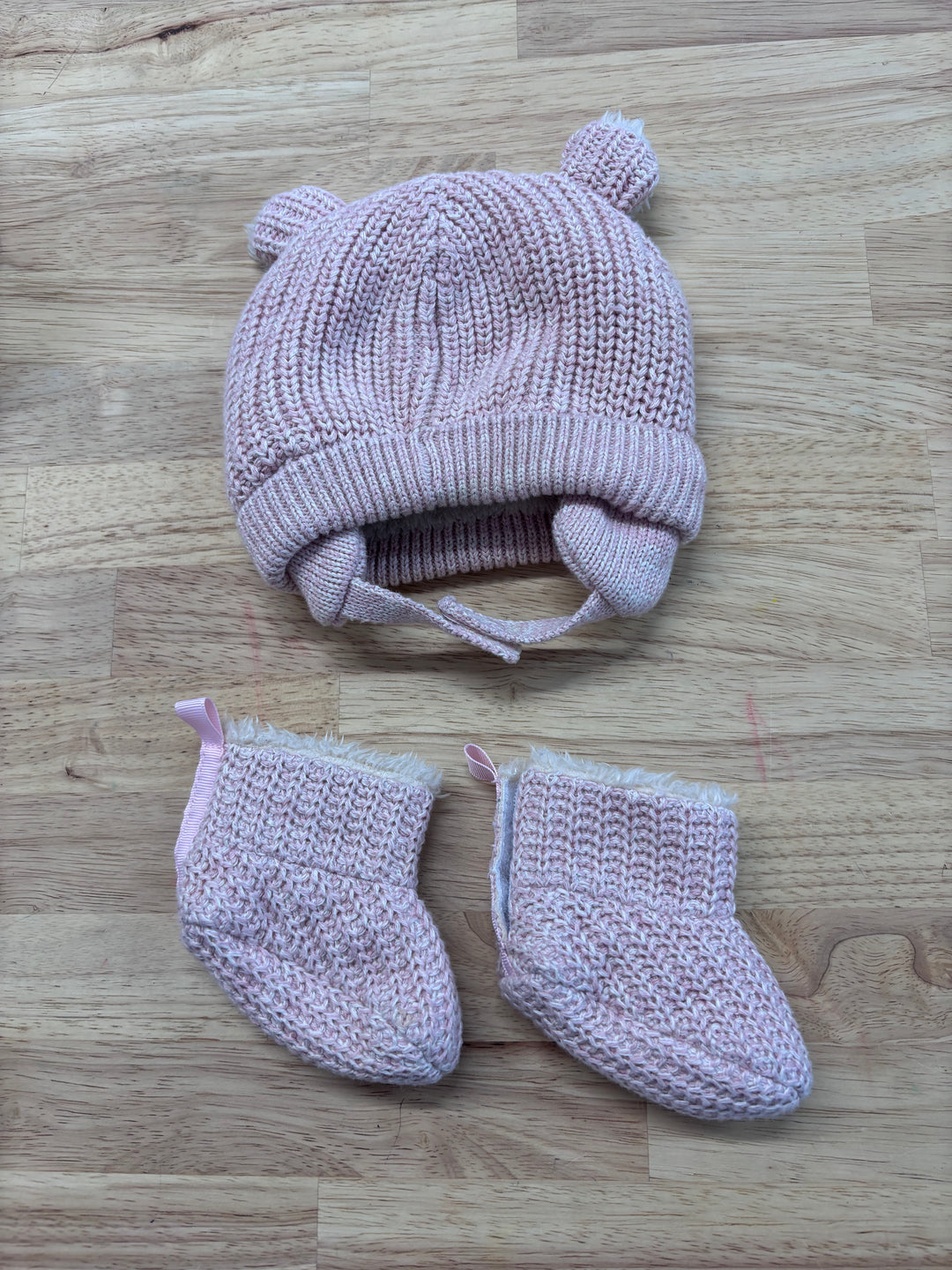 Gap Fleece-Lined Hat & Booties (3-6 Months)