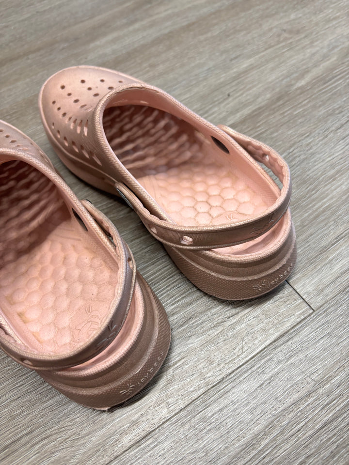 Joybees Dusty Pink Clogs | Size Youth 1/2