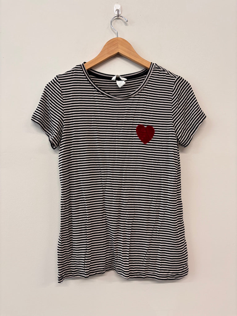 H&M Maternity Nursing Top – Size M (Stripe & Heart)