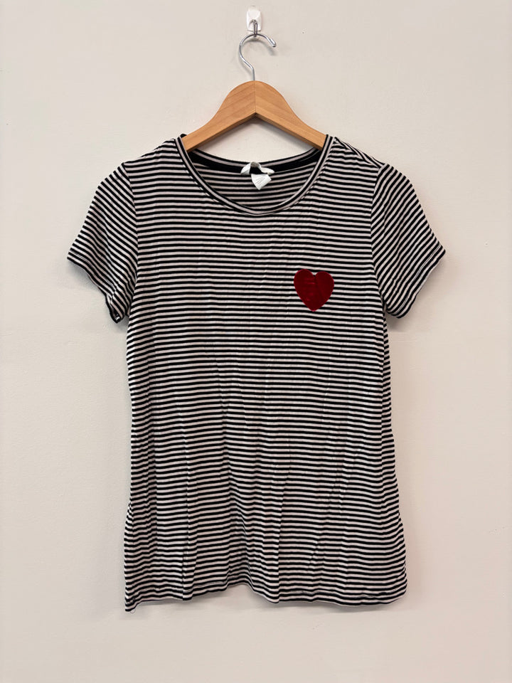 H&M Maternity Nursing Top – Size M (Stripe & Heart)