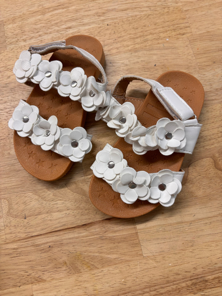 Fashion White Floral Sandal 24
