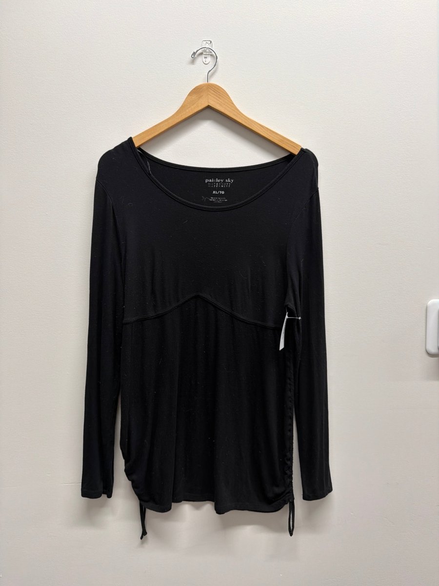 Paisley Sky Maternity Top – Black Textured (XL) - Nest and Sprout - Consignment