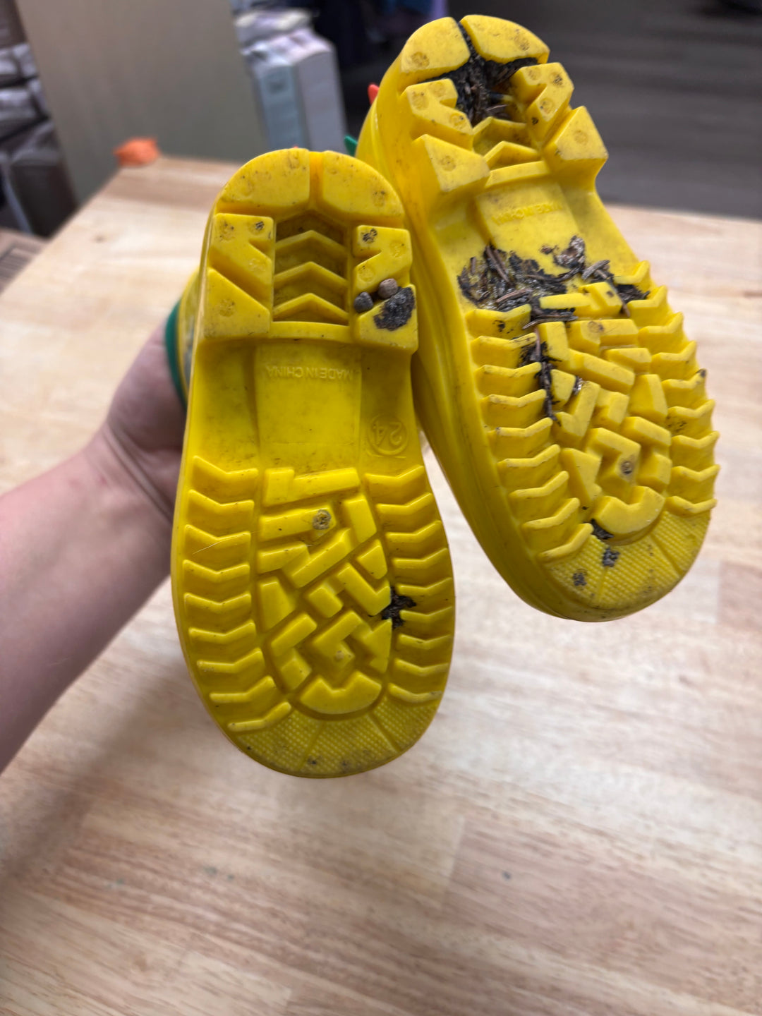 Dinosaur Rain Boots – Size 24 (Play)