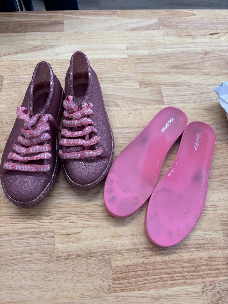 Hip M Lover | Glitter Pink size 4 - Nest and Sprout - Consignment