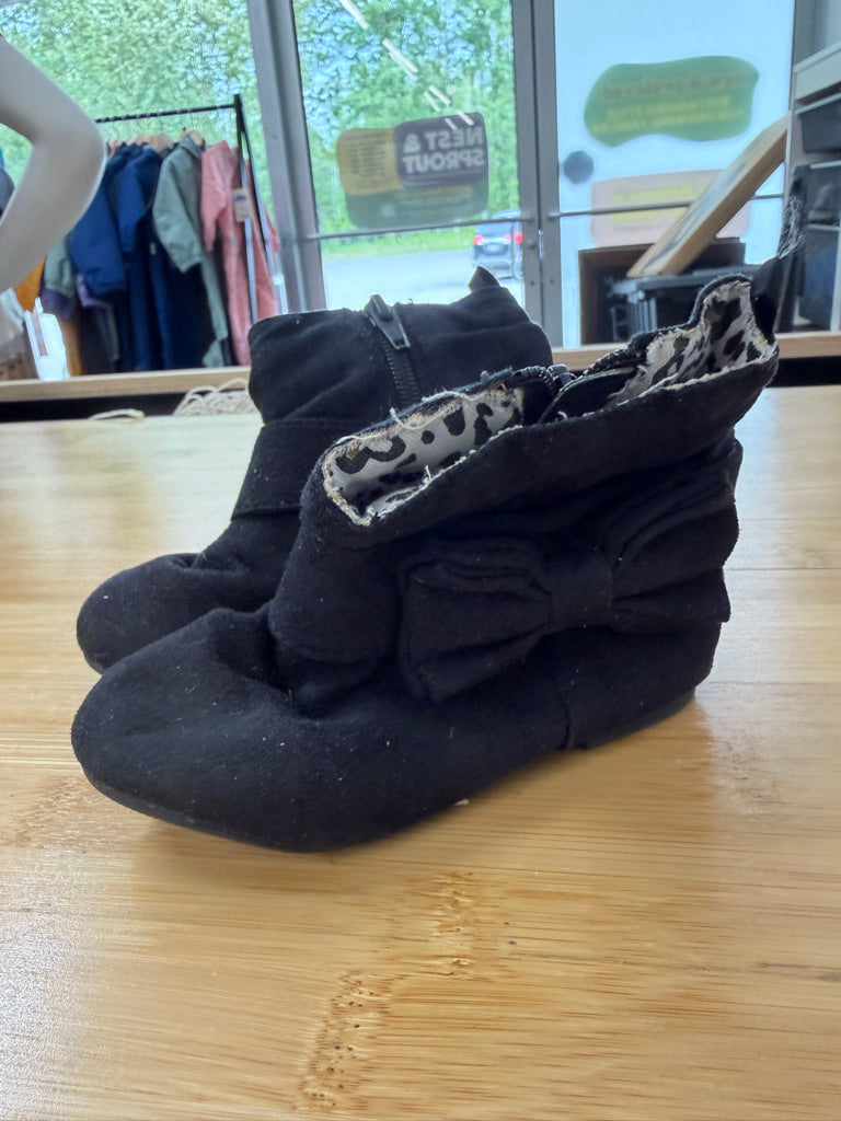 Black Velour Ankle Bootie – 7 | Side Zipper