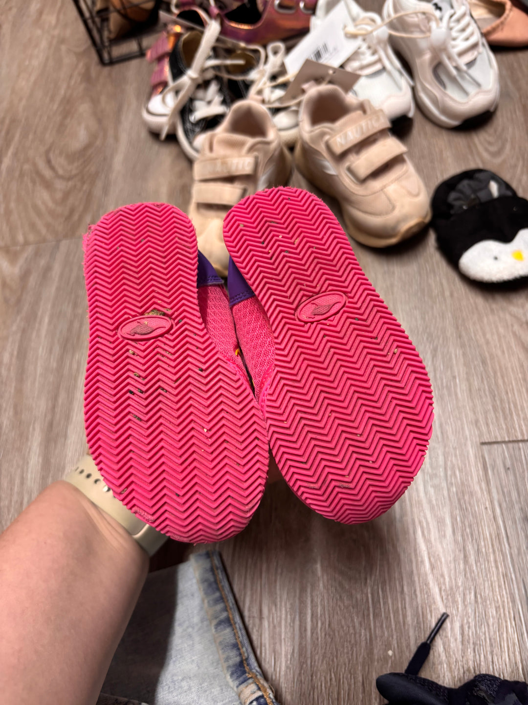 Kangaroos Size 5 Velcro Sneakers - Pink