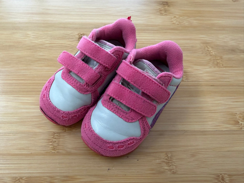 Puma Velcro Sneakers – 5 | Pink & Purple