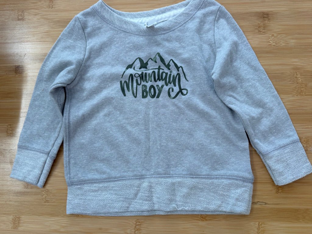 Grey Sweatshirt – 3Y | Mounain Boy Boy Like New - Nest and Sprout-Consignment