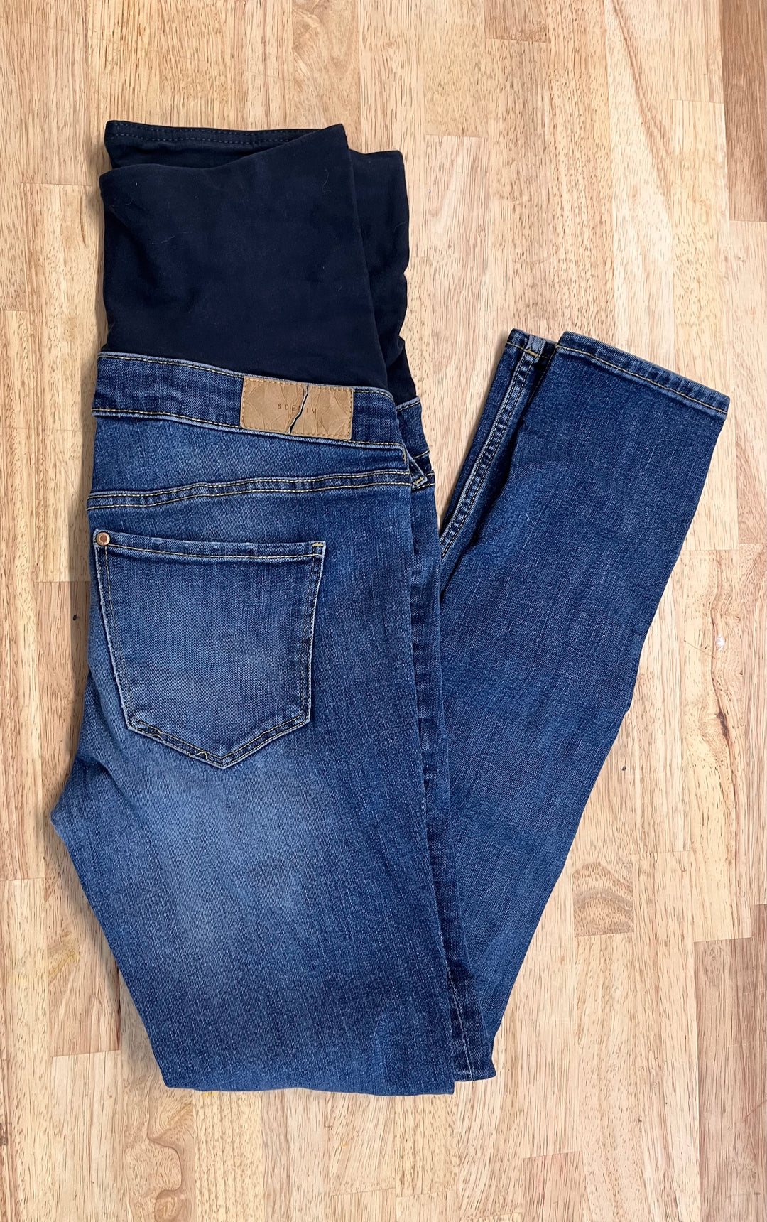H&M Mama Size 6 Skinny High Rib Maternity Jeans – Dark Wash