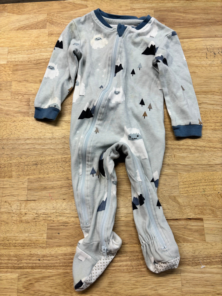 ZippyJamz Yeti Footed Sleeper – play condition | 6–9M