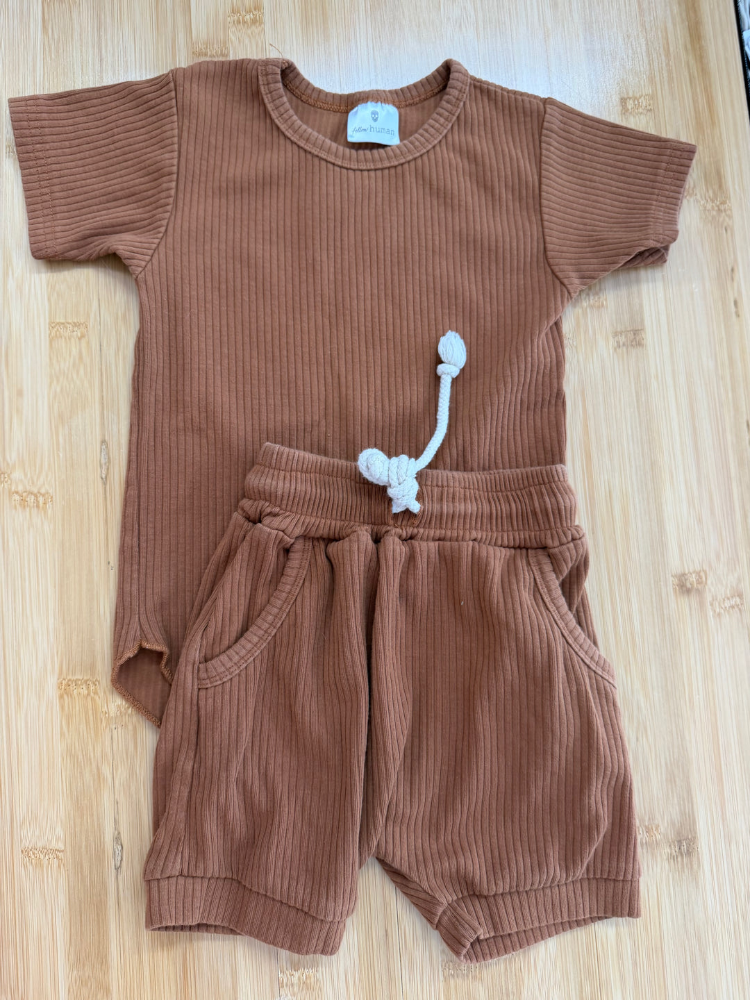 Fellow Human Ribbed Two-Piece Set – 4| Caramel T-Shirt & Shorts