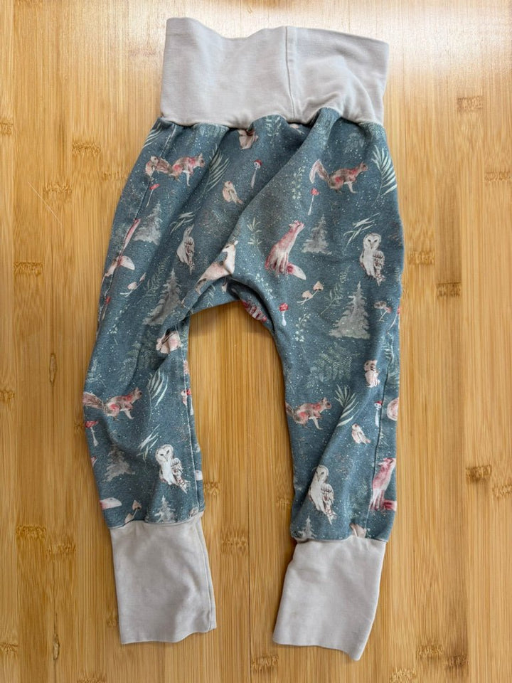 Gro by Zoe Grow With Me Pants – 1–3Y | Light Green Forest Animal Print - Nest and Sprout - Consignment