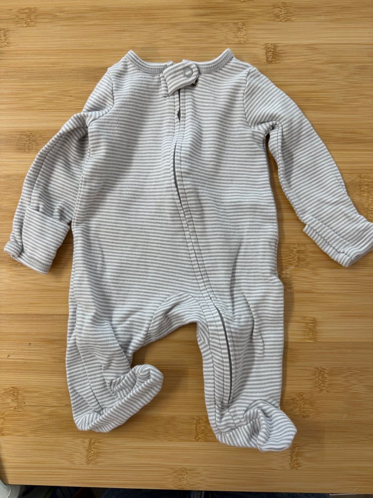 Carter's Sleeper – Newborn | Grey & White Stripe One-Way Zip - Nest and Sprout-Consignment