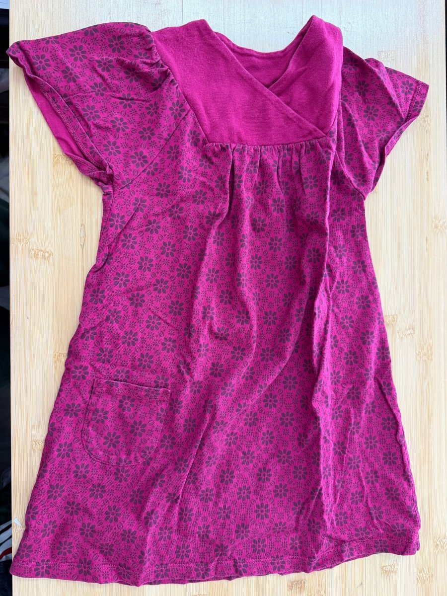 Tea Collection Dress – 7 | Burgundy Cross-Over Neckline Floral Print - Nest and Sprout-Consignment