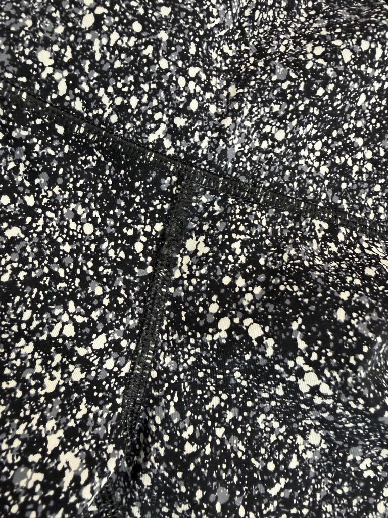 Lululemon Outrun 17" Crop in Splatter White Black / Black – 4 Adult | AS-IS Play - Nest and Sprout-Consignment