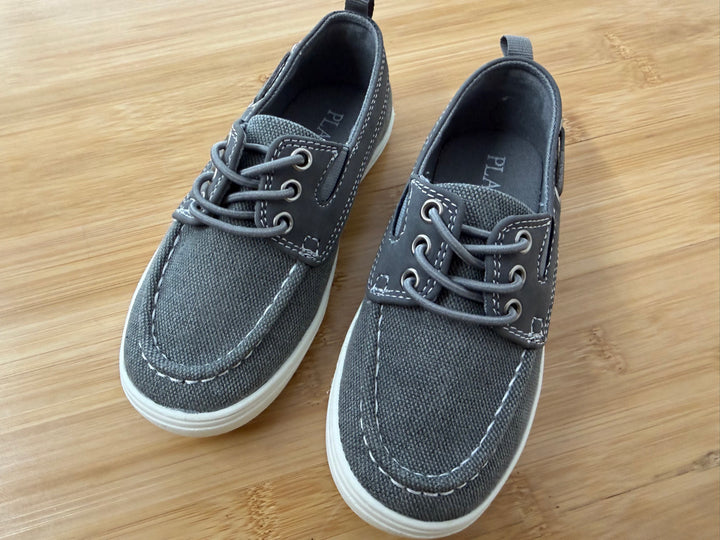 The Children's Place Grey Canvas Shoes – 11 | Like New