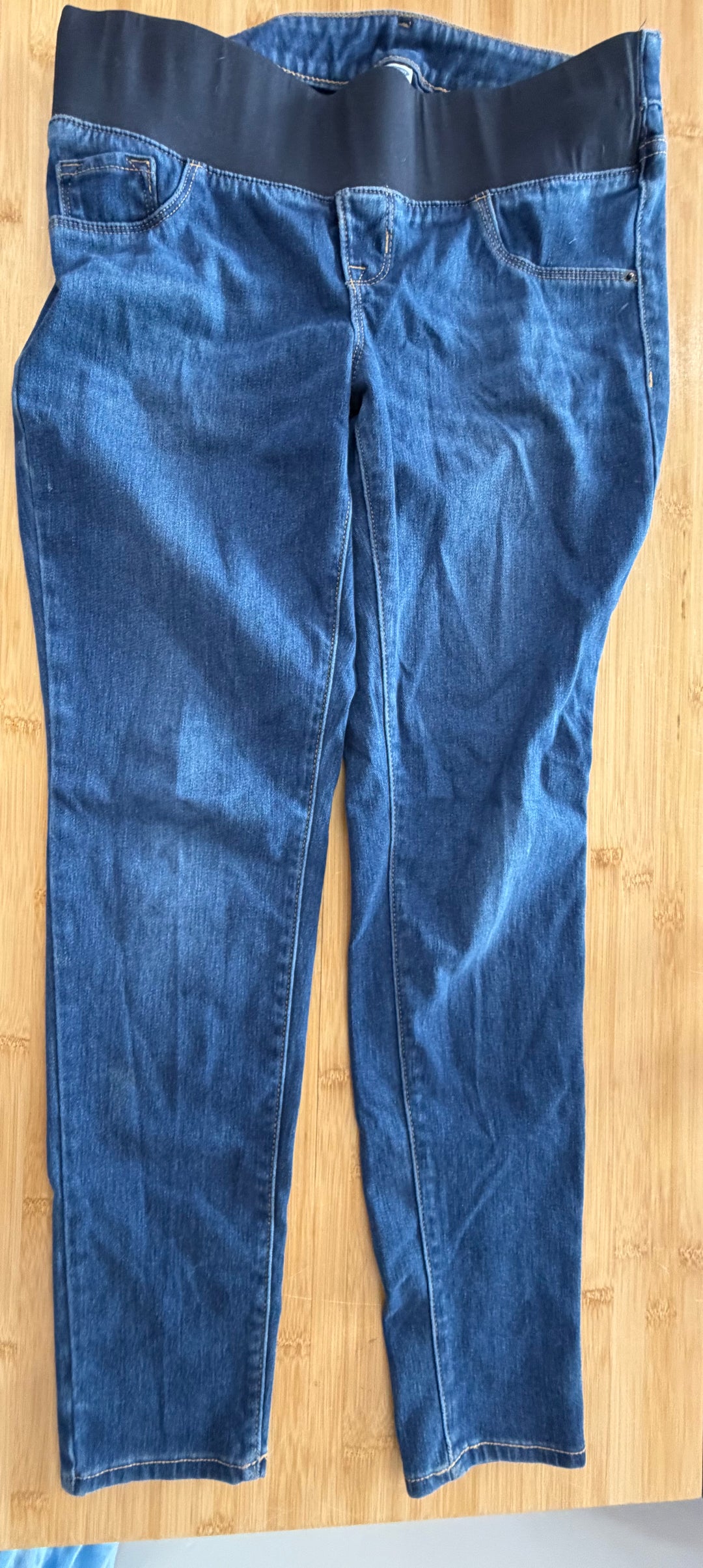 Old Navy Maternity Rockstar Super Skinny Jeans – 6 | Denim | Ripped Style
