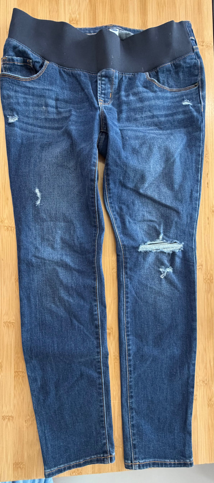 Old Navy Maternity Rockstar Super Skinny Jeans – 8 | Denim | Front Low Panel