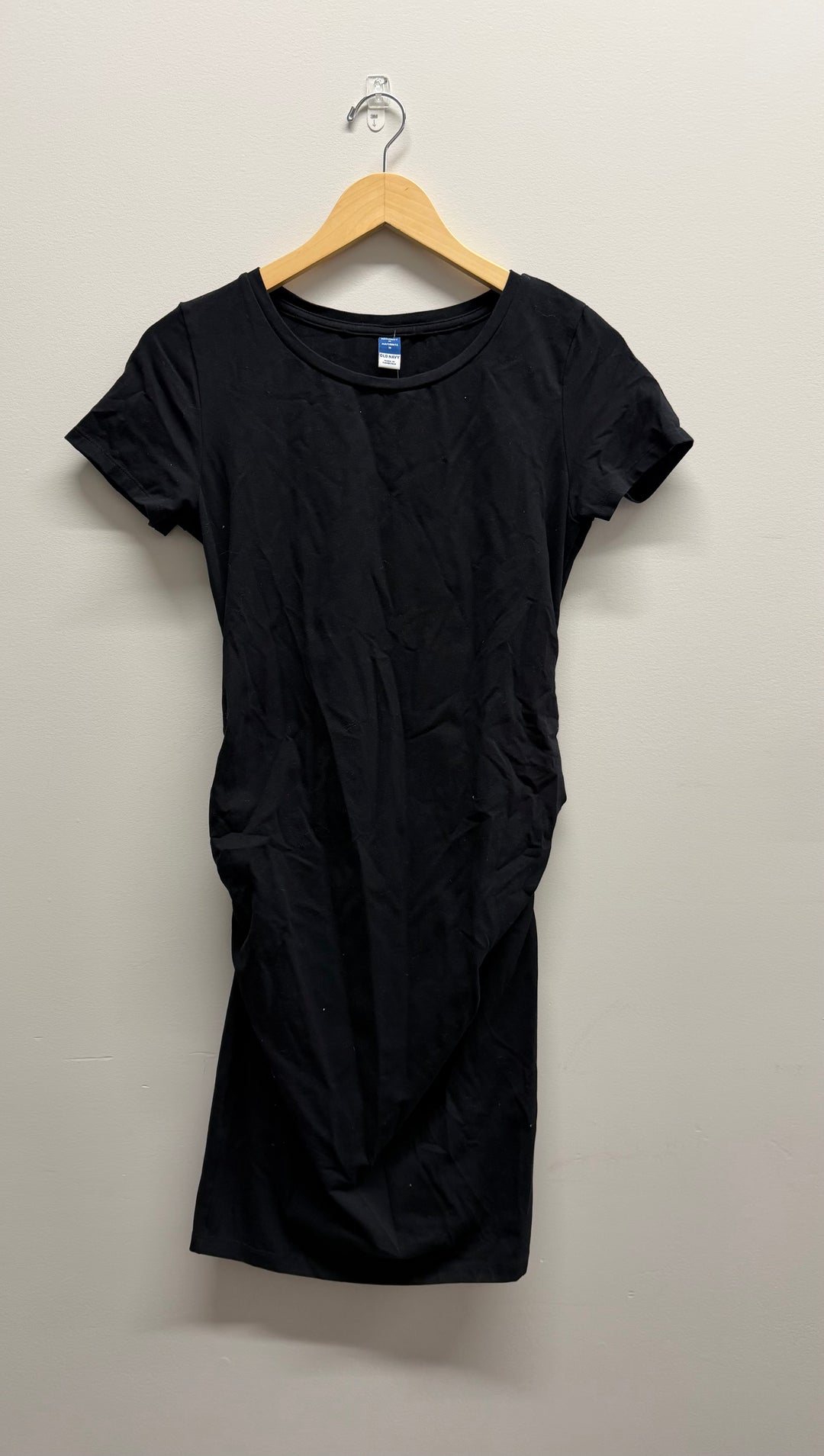 Old Navy Maternity Body Dress – Medium |
