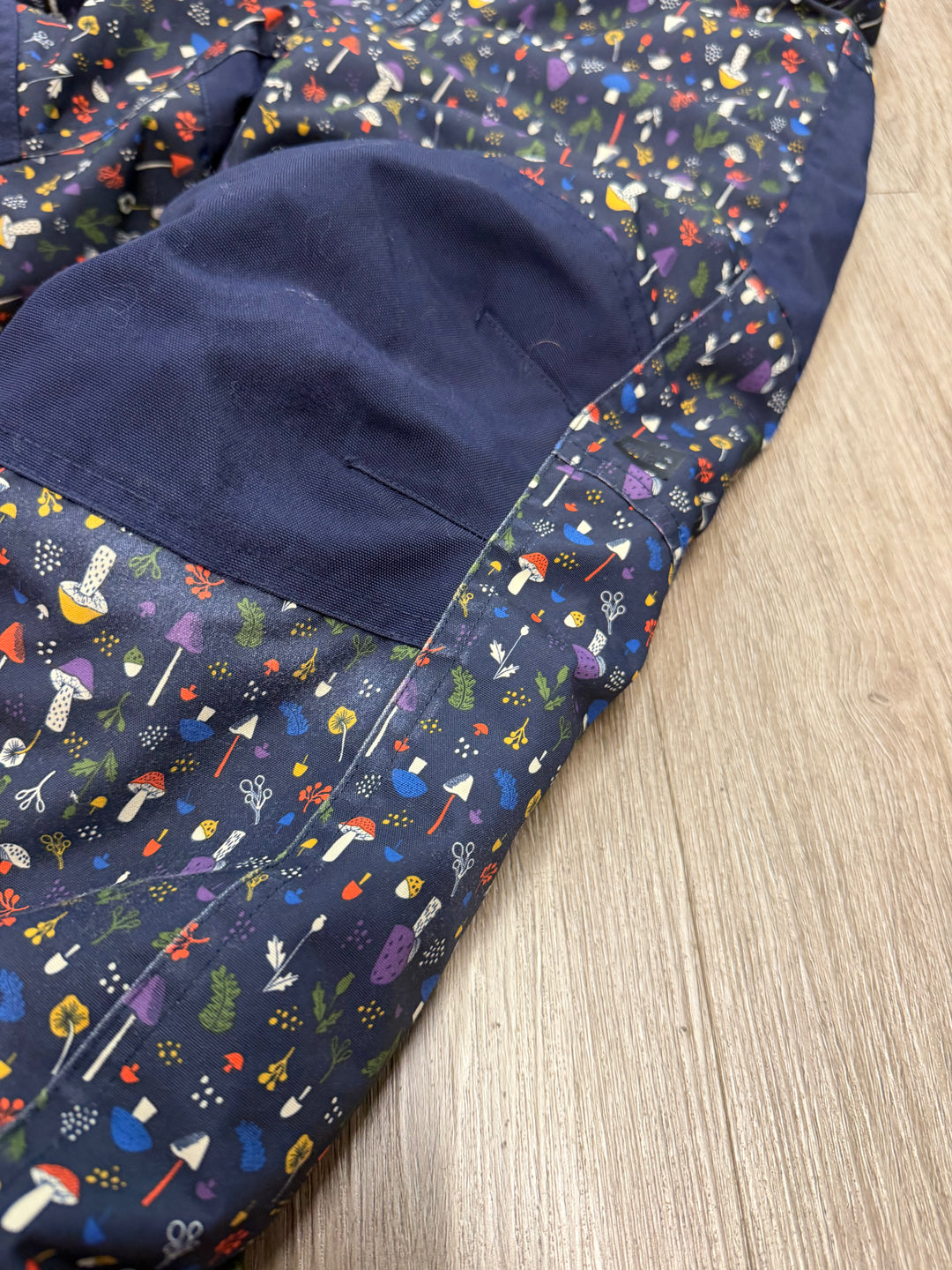MEC Mushroom Print Snow Pants | Size 4