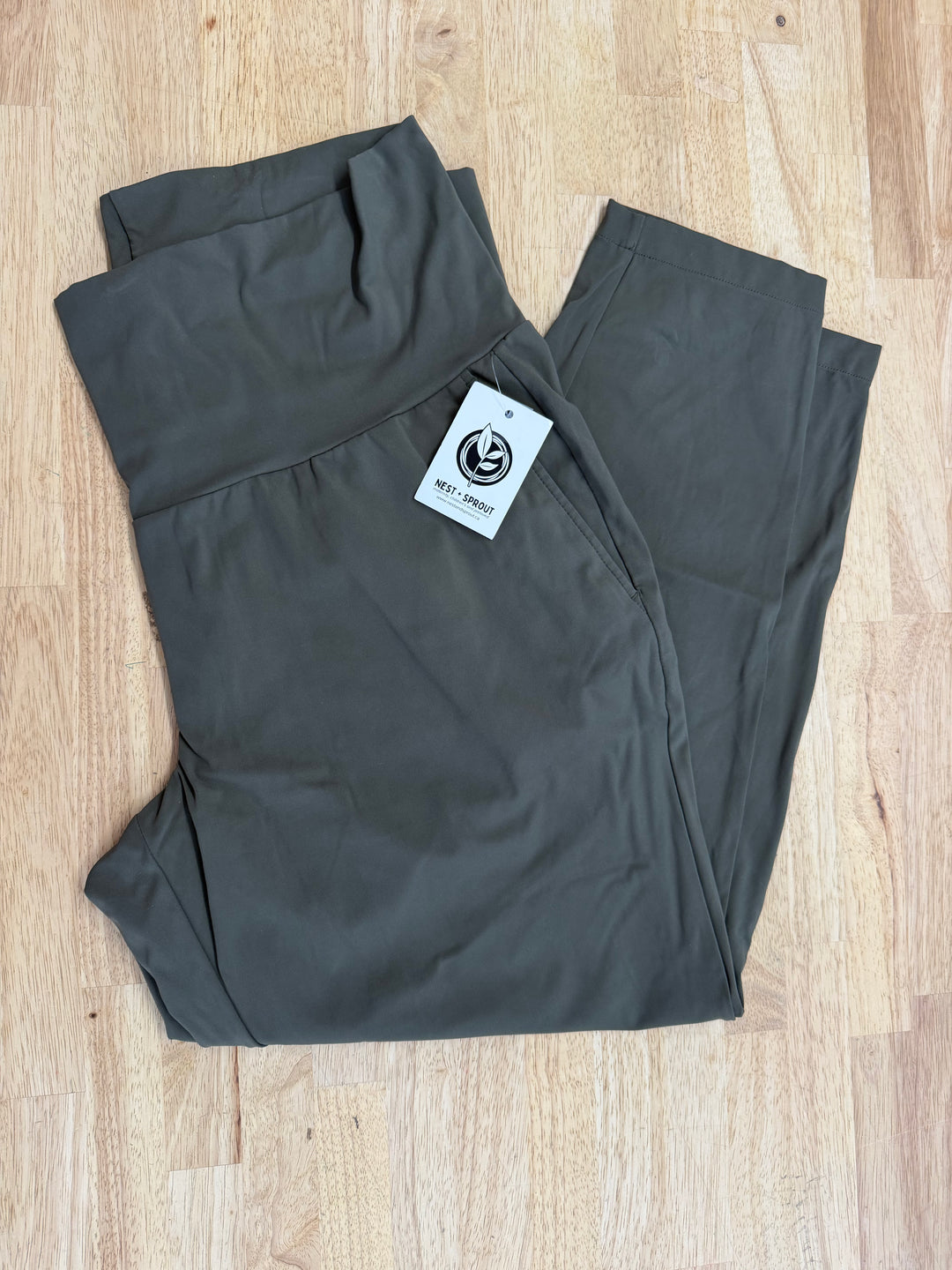Thyme Maternity Belly Band Pants – XL | Sage Green Nylon/Elastane 28" Inseam