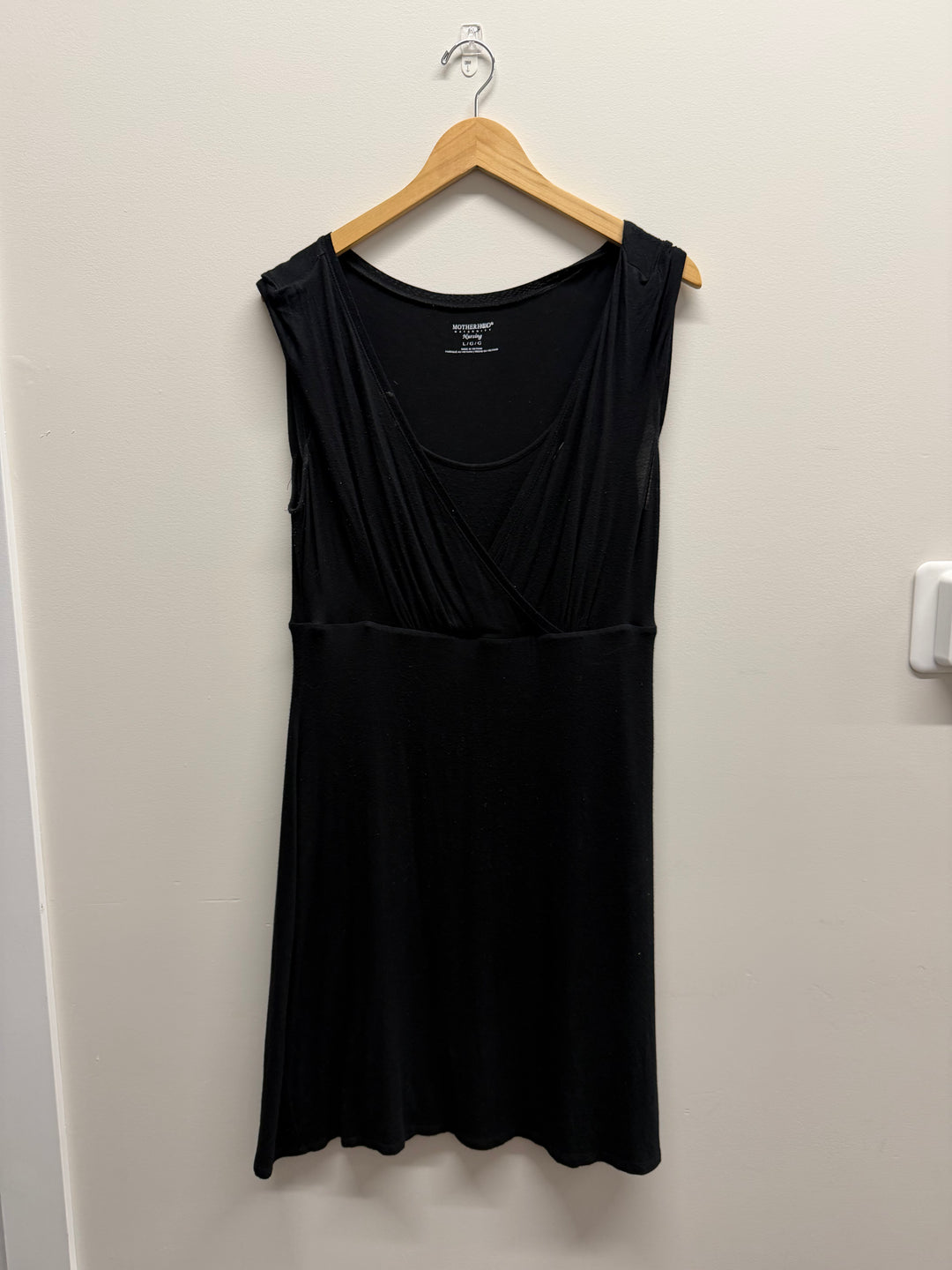 Motherhood Nursing Dress L – Black