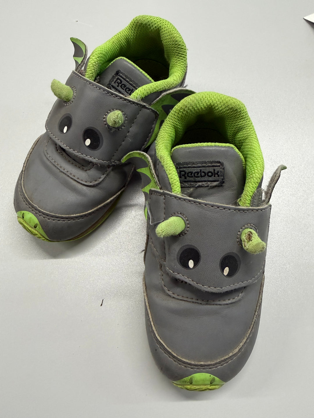 Reebok Shoes – US 8 | Dinosaur Monster Style