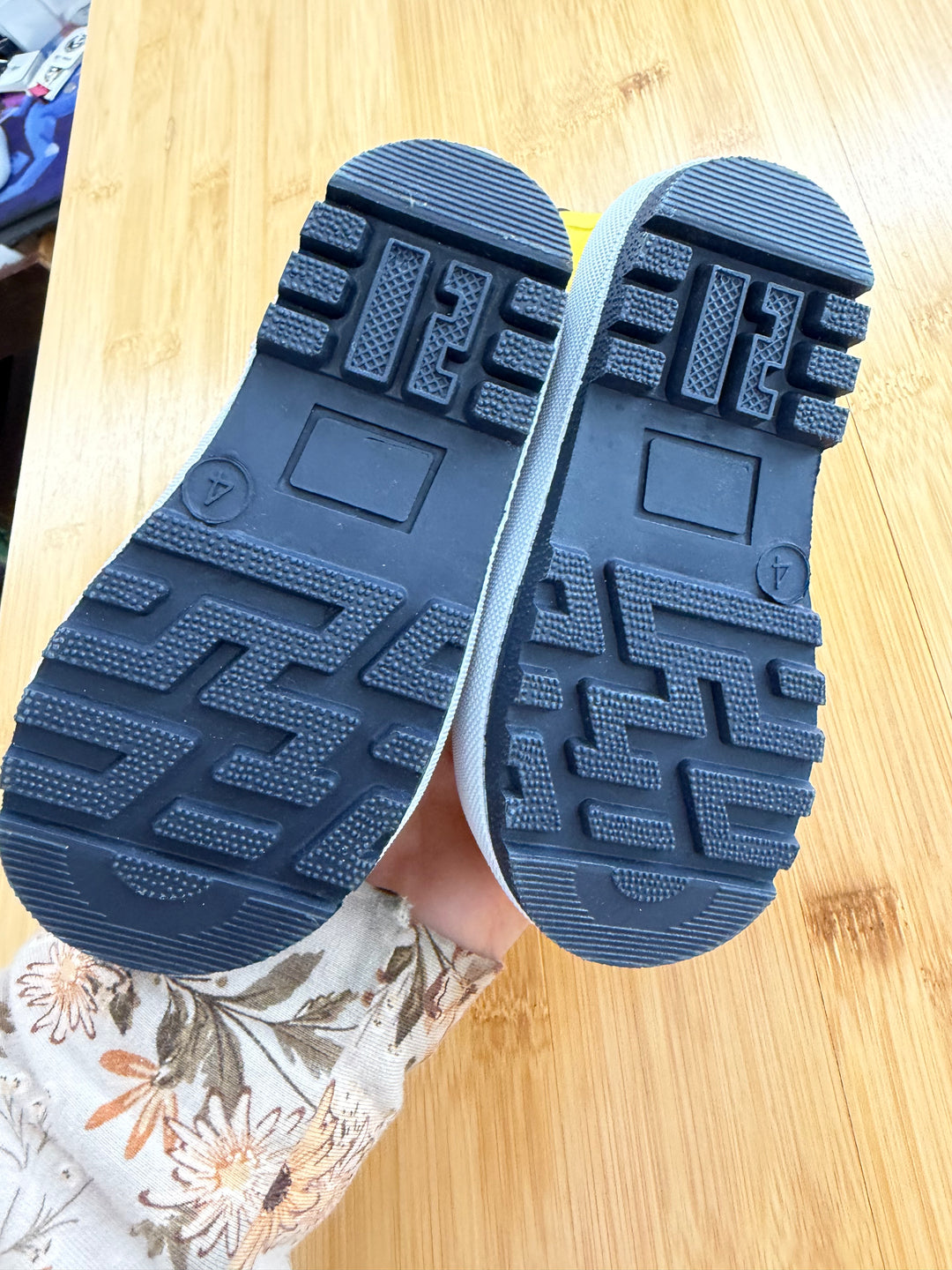 Joe Fresh Rain Boots – 4 | Like New